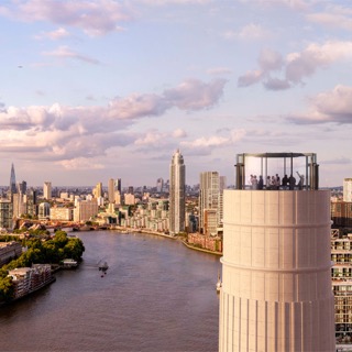 チムニー・リフト（バタシー発電所）