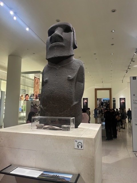 イースター島のモアイ像